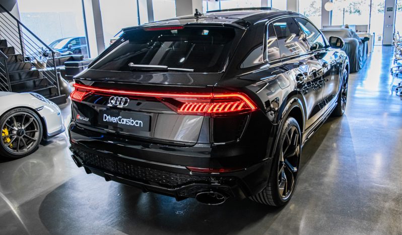 Audi RS Q8 lleno