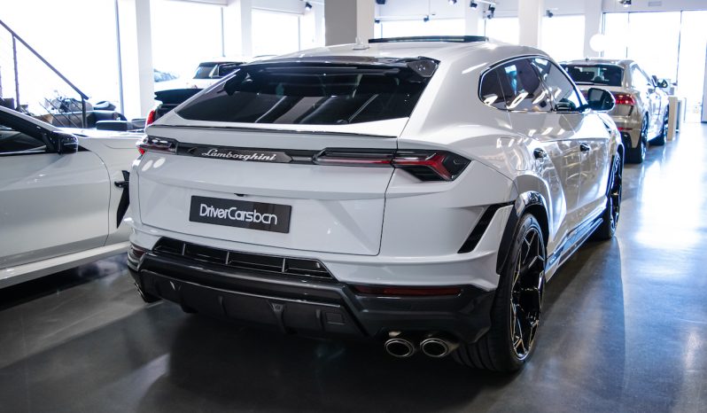 Lamborghini Urus Performante lleno