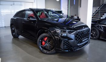 Audi RSQ8 Performance lleno