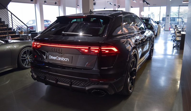 Audi RSQ8 Performance lleno