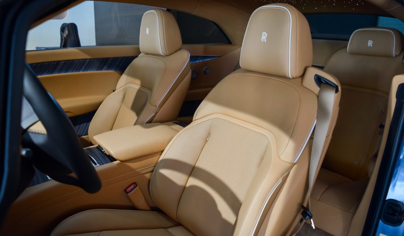 Rolls Royce Spectre lleno