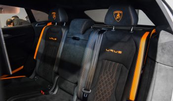 Lamborghini Urus Performante lleno