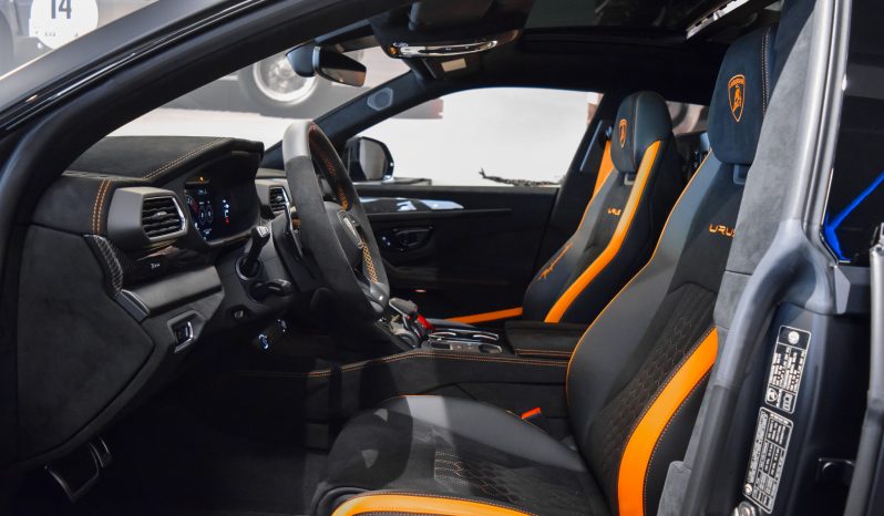 Lamborghini Urus Performante lleno